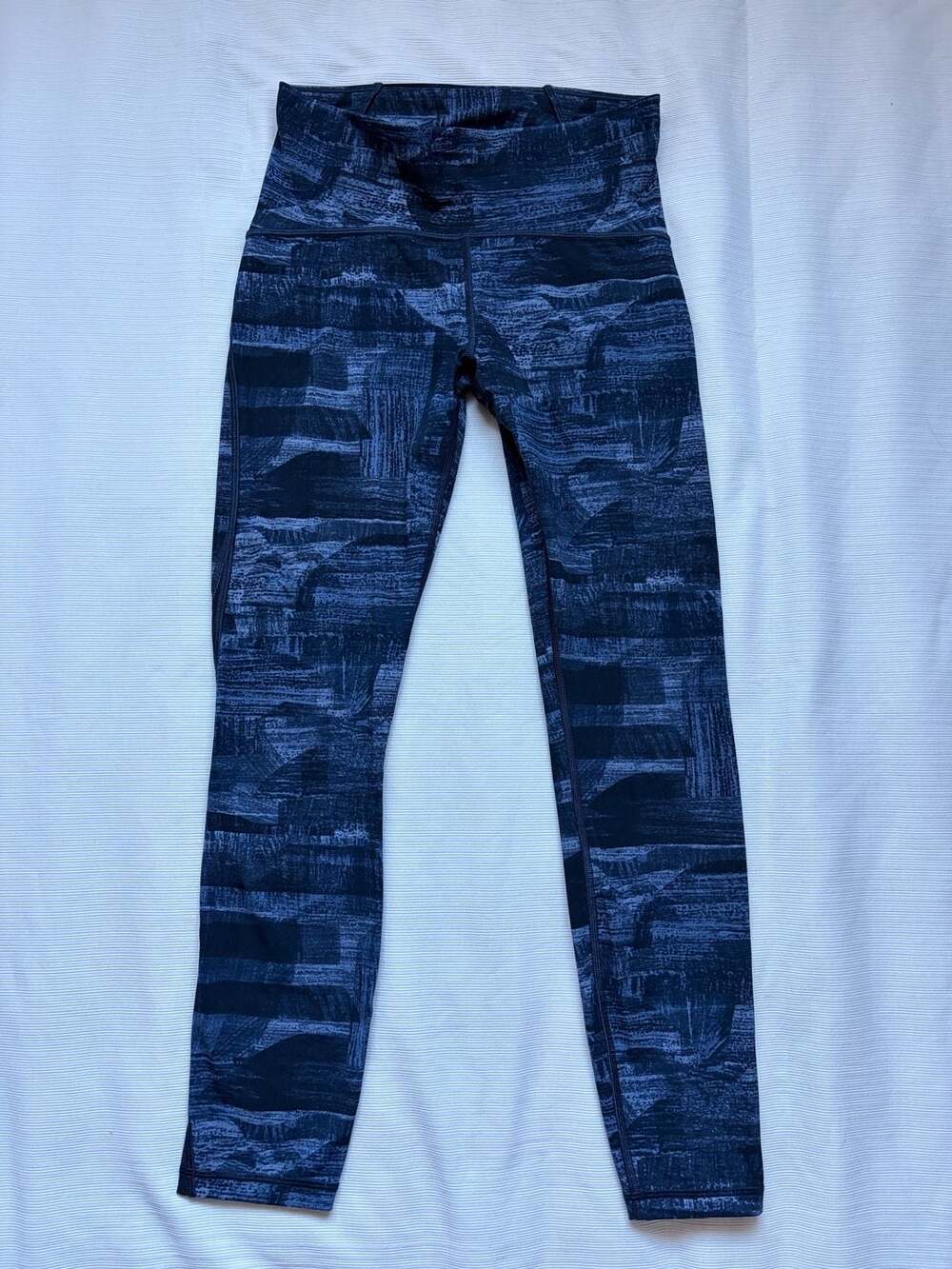 Lululemon Train Times 7/8 Pant Size 6 Transition Multi